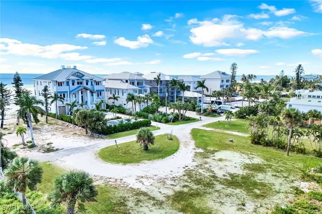 6145 Court Street Fort Myers Beach FL 33931