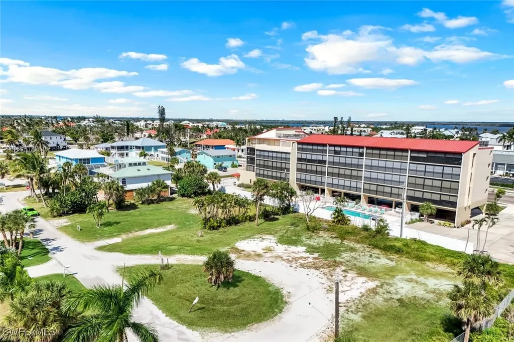 6145 Court Street Fort Myers Beach FL 33931