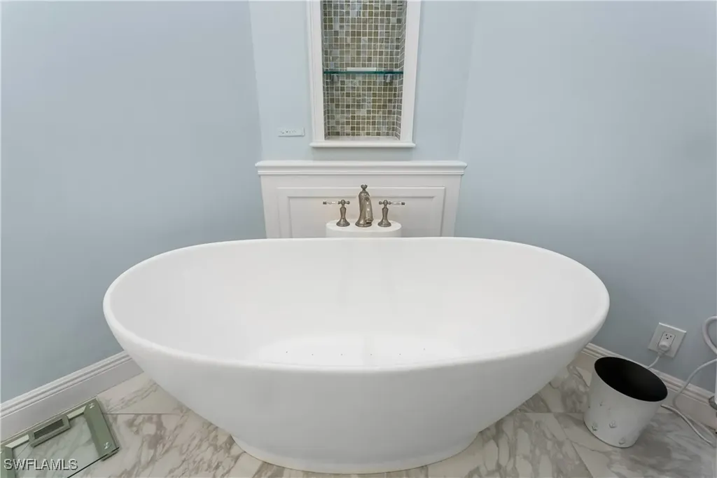 7515 Pelican Bay Boulevard Naples FL 34108