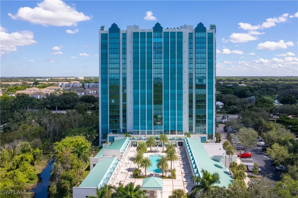 7515 Pelican Bay Boulevard Naples FL 34108