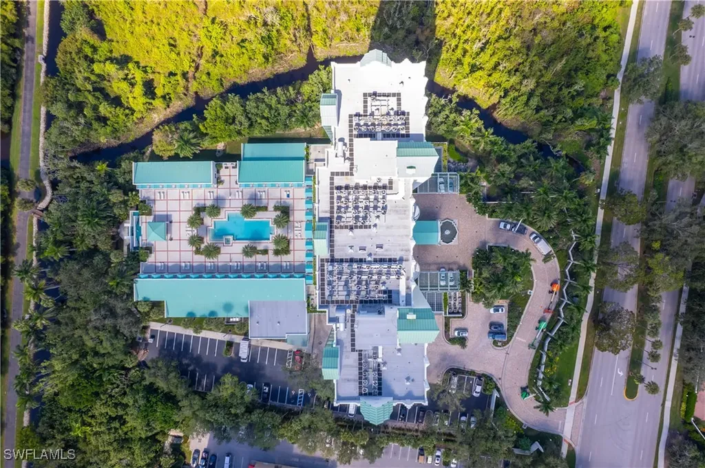 7515 Pelican Bay Boulevard Naples FL 34108