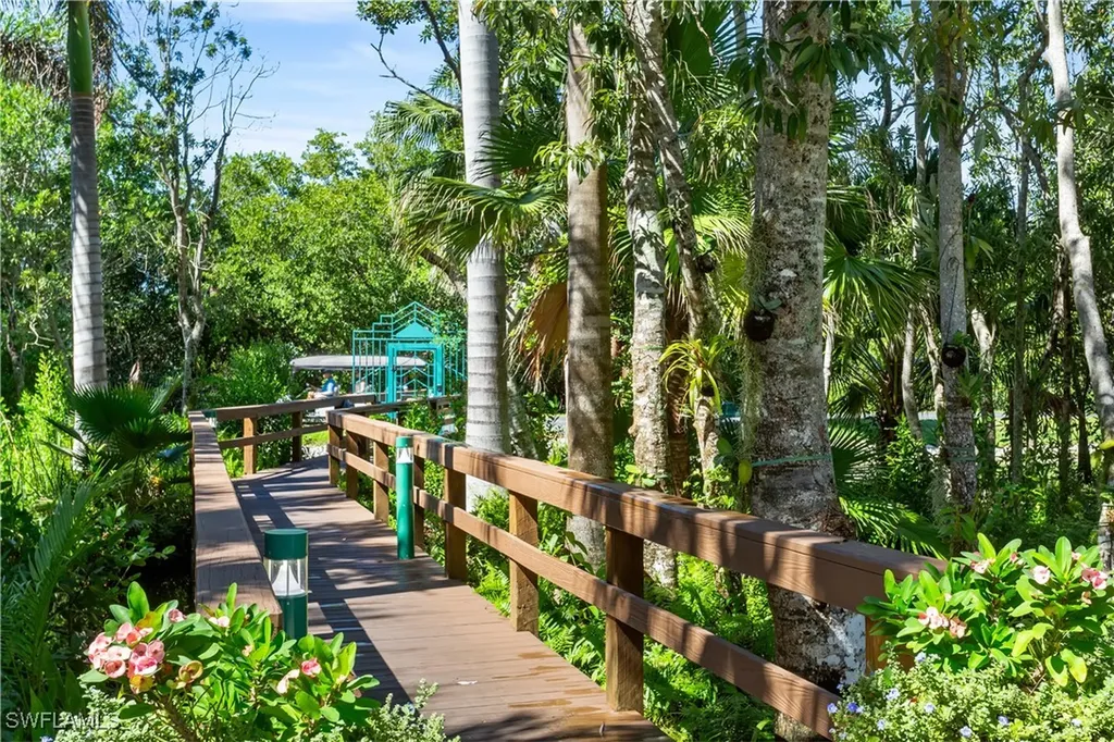 7515 Pelican Bay Boulevard Naples FL 34108