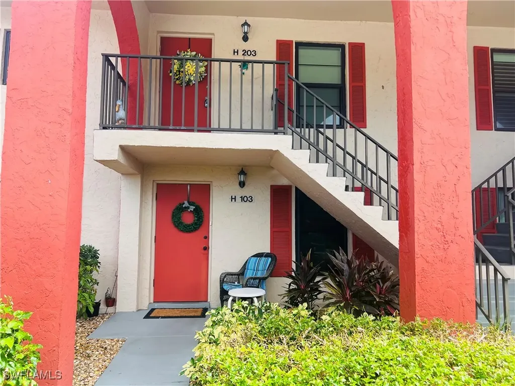 332 Charlemagne Boulevard Naples FL 34112