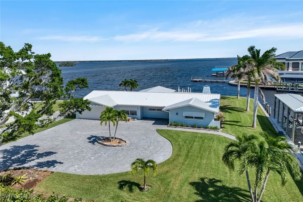 5596 Avenida Pescadora Fort Myers Beach FL 33931