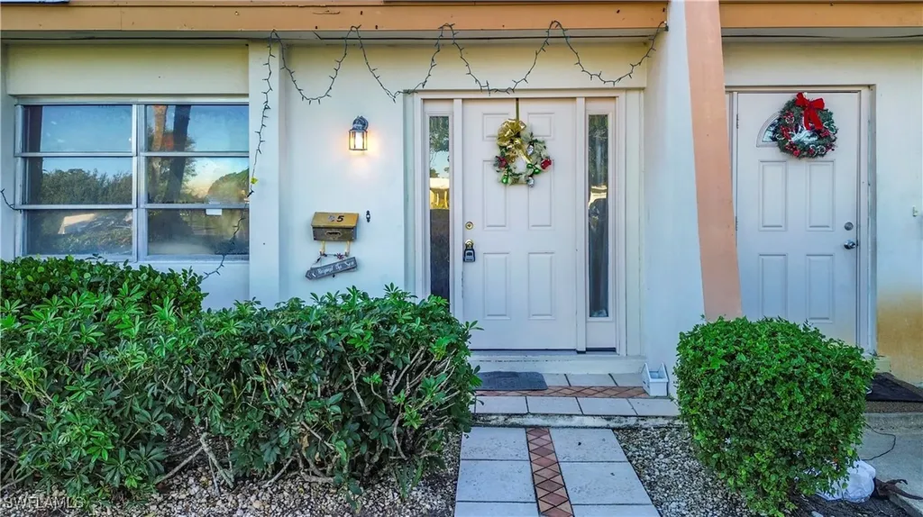 4924 Hawaii Boulevard Naples FL 34112
