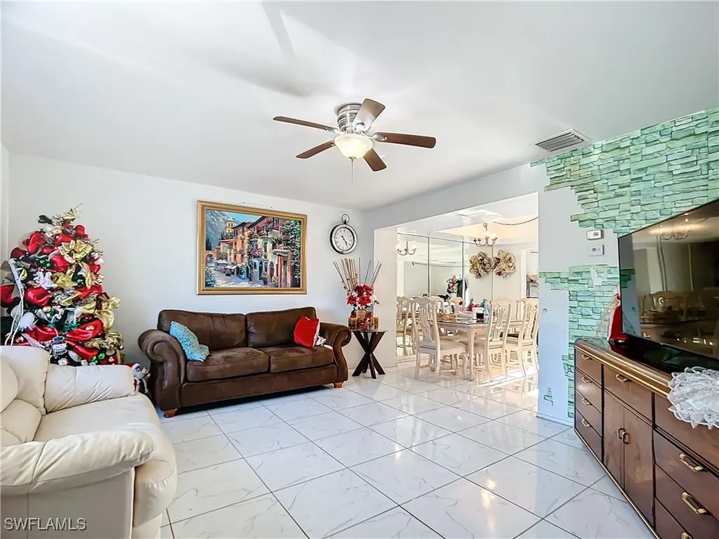 4924 Hawaii Boulevard Naples FL 34112