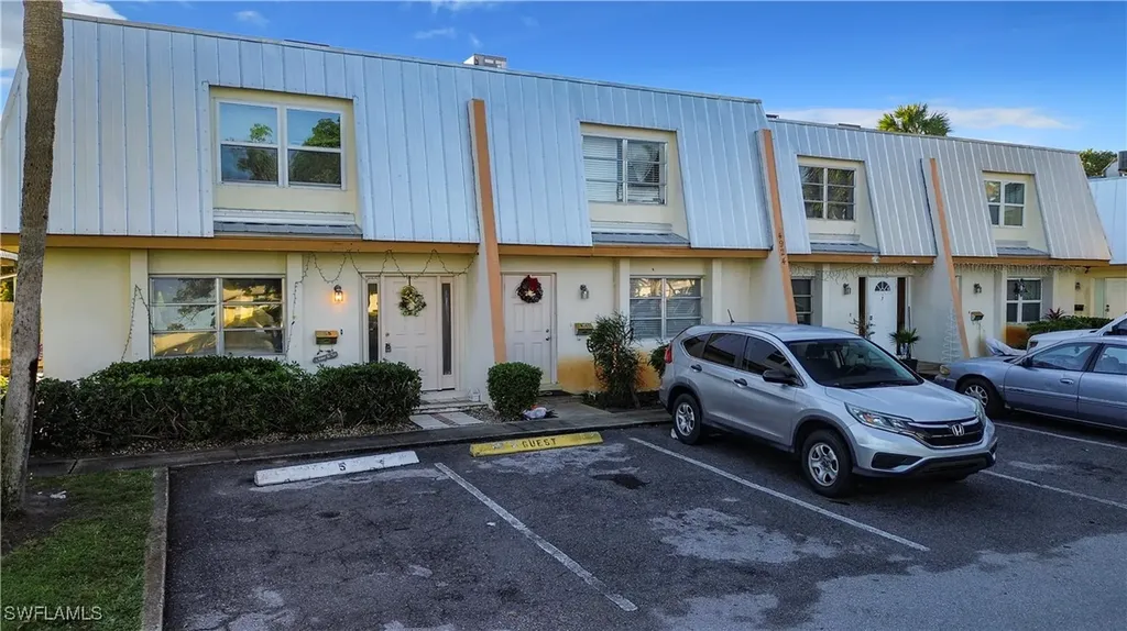 4924 Hawaii Boulevard Naples FL 34112