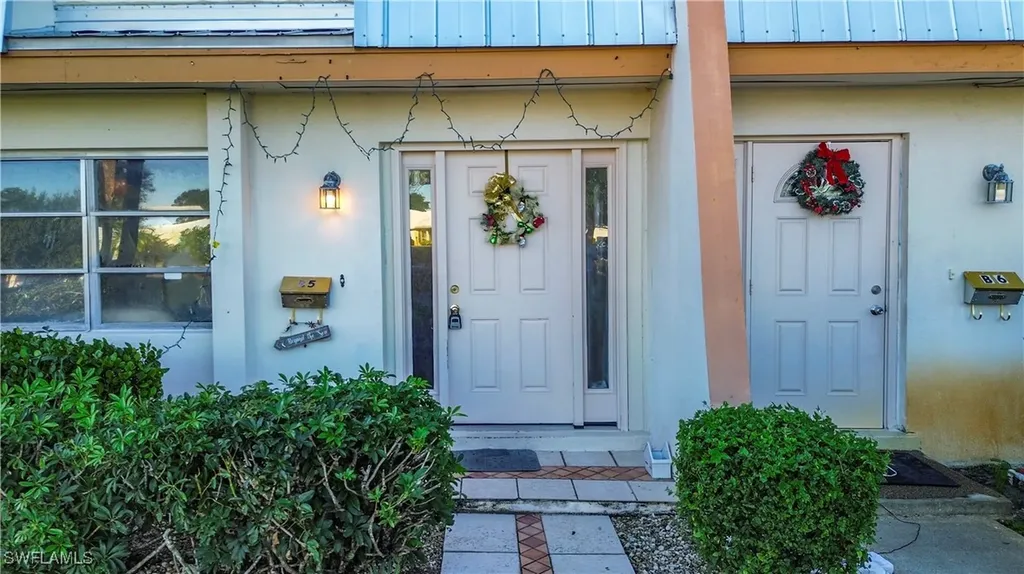 4924 Hawaii Boulevard Naples FL 34112