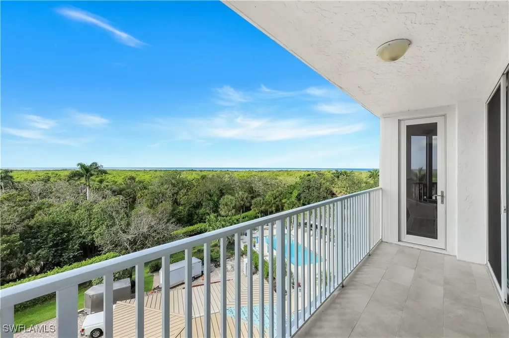 6361 Pelican Bay Boulevard Naples FL 34108