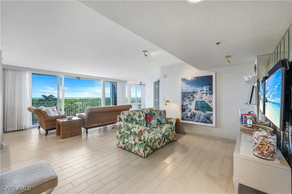 6361 Pelican Bay Boulevard Naples FL 34108