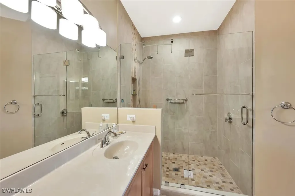 4863 Hampshire Court Naples FL 34112