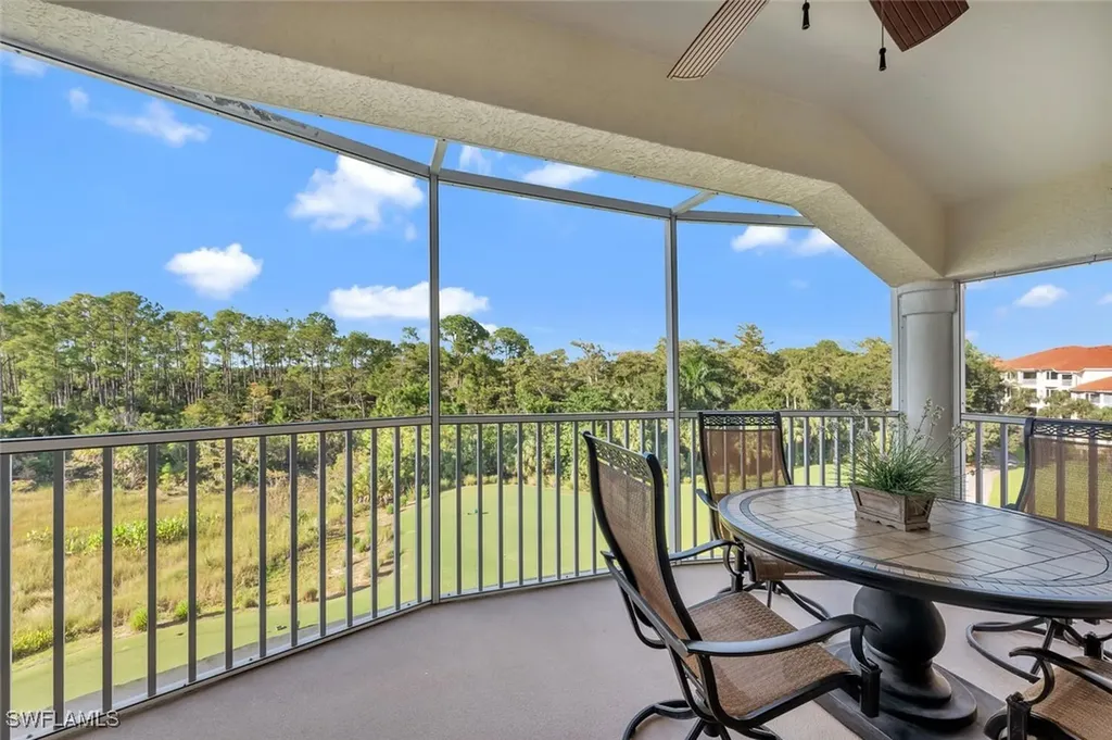 4863 Hampshire Court Naples FL 34112