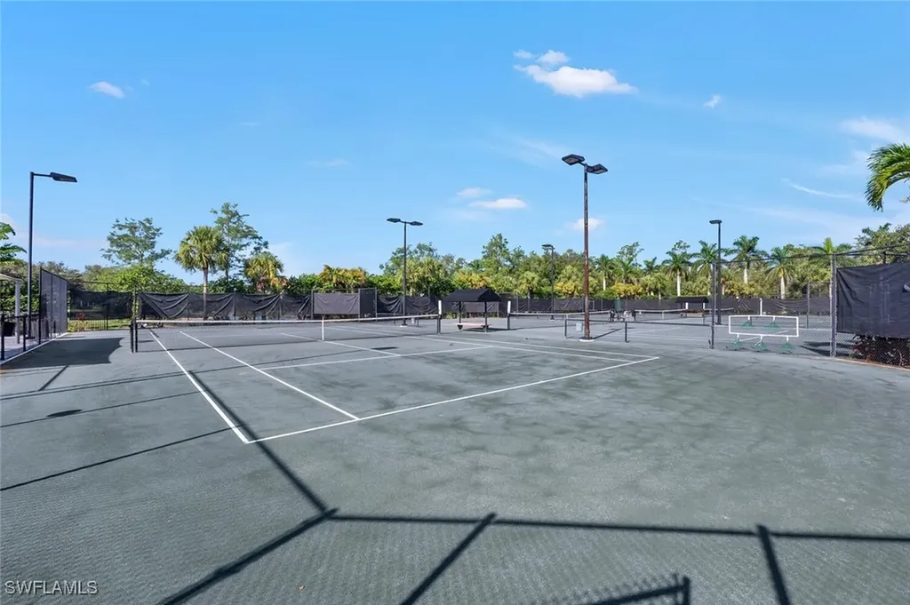 4863 Hampshire Court Naples FL 34112