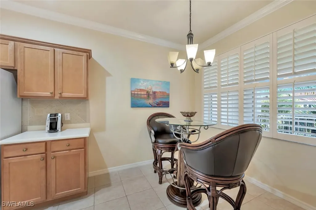 4863 Hampshire Court Naples FL 34112