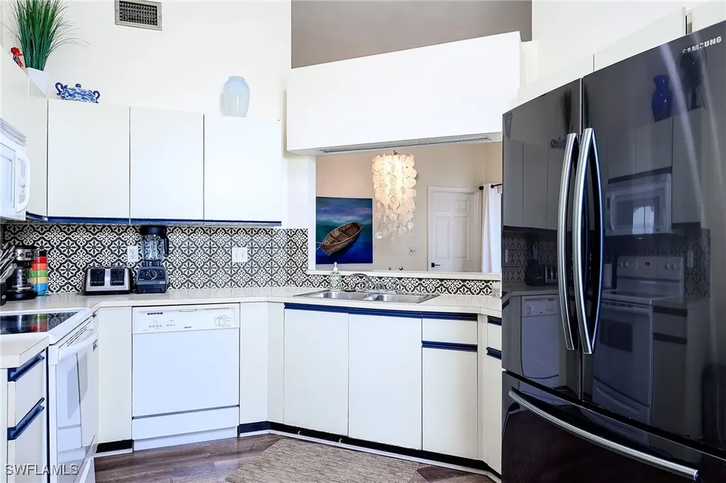 586 Beachwalk Circle Naples FL 34108