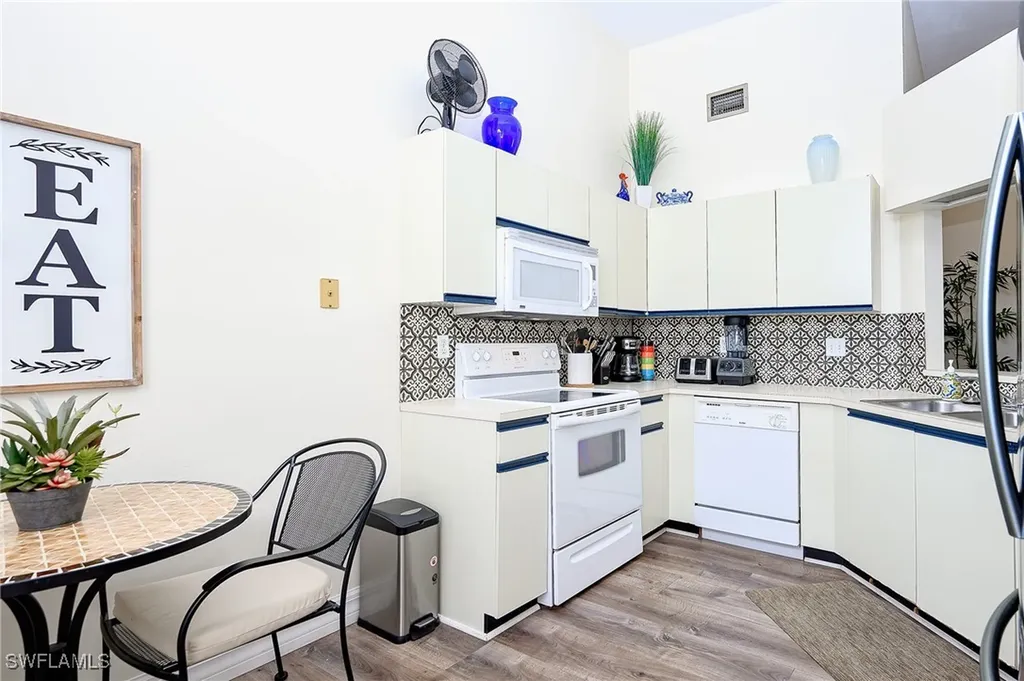 586 Beachwalk Circle Naples FL 34108