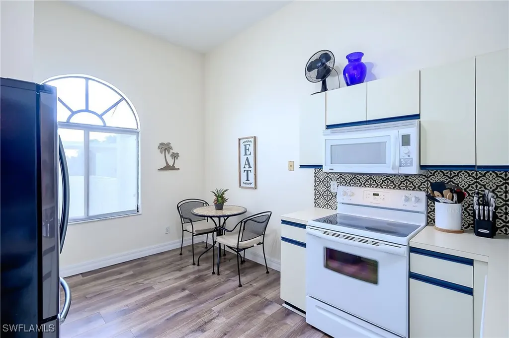 586 Beachwalk Circle Naples FL 34108