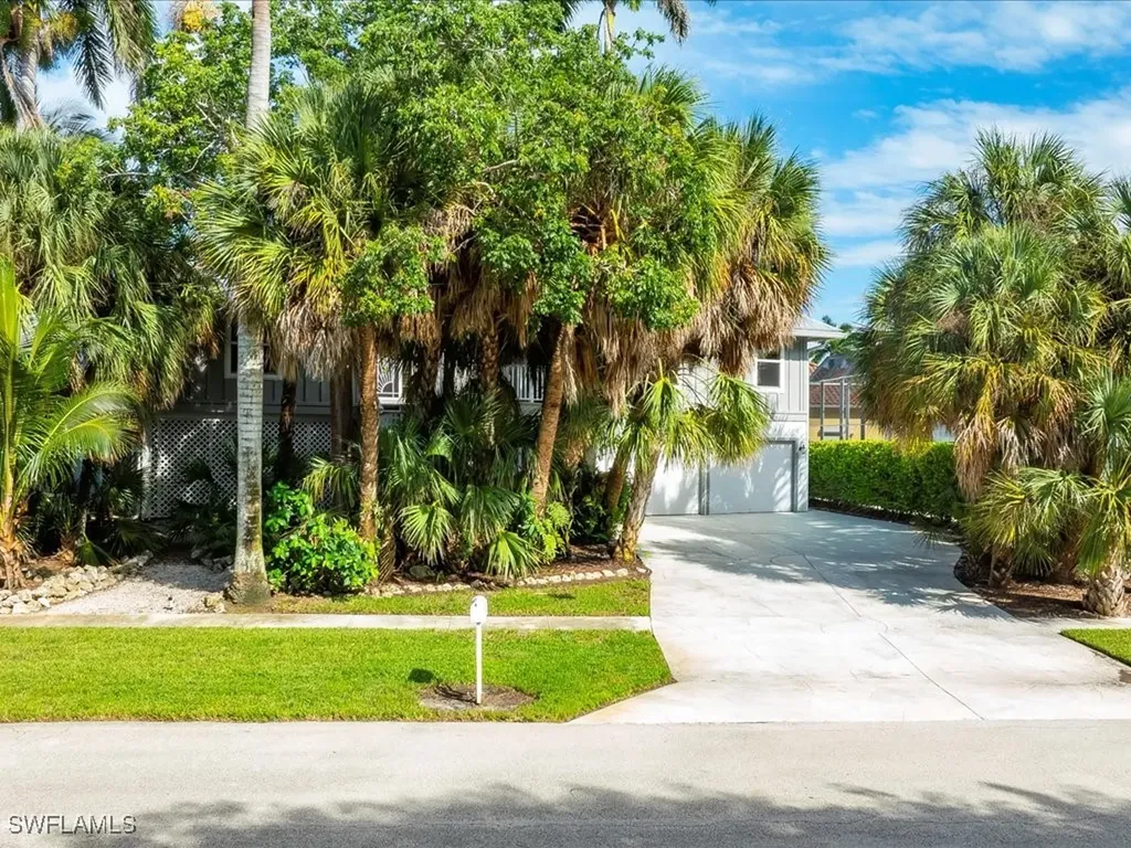719 Austin Court Marco Island FL 34145