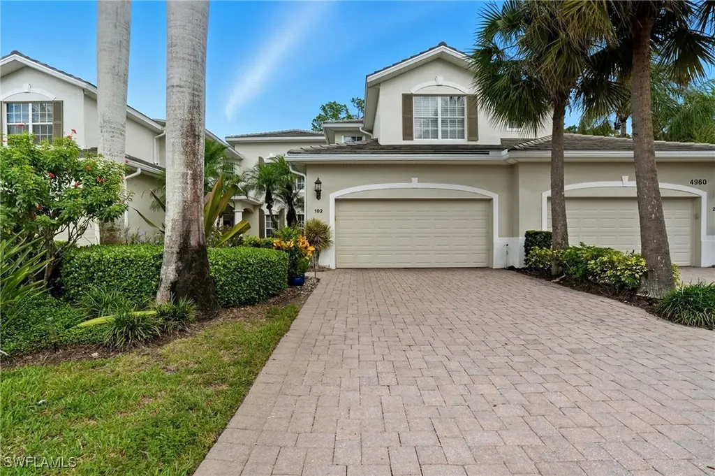 Naples FL, 4960 Shaker Heights Court, Unit 102