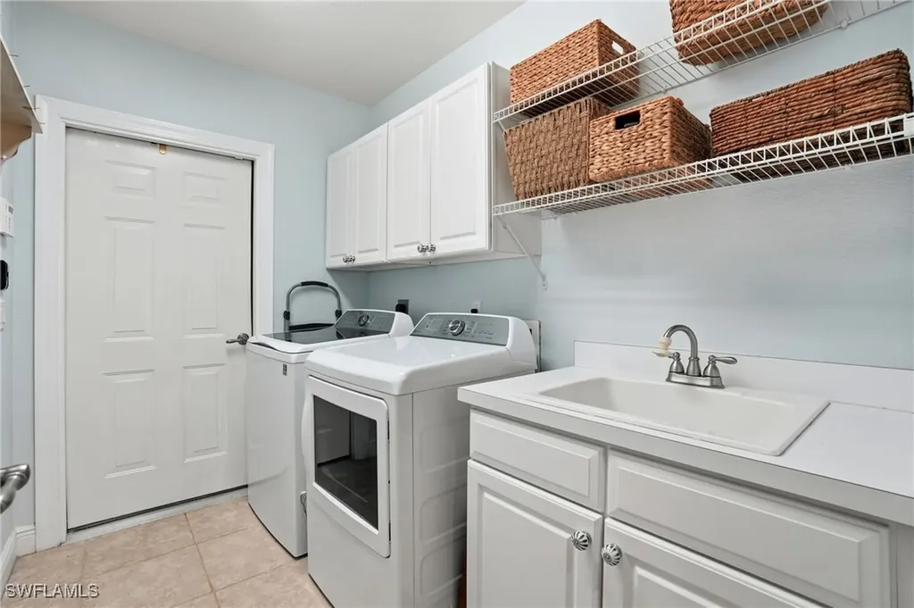 4960 Shaker Heights Court Naples FL 34112