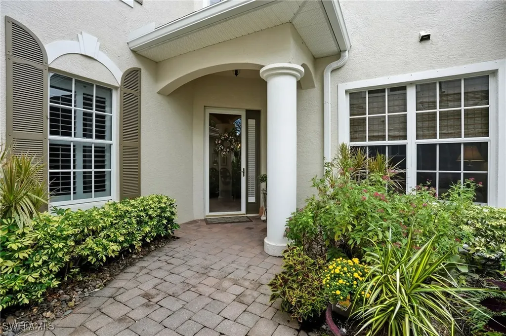 4960 Shaker Heights Court Naples FL 34112