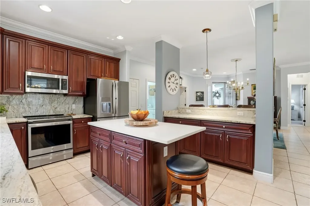 4960 Shaker Heights Court Naples FL 34112