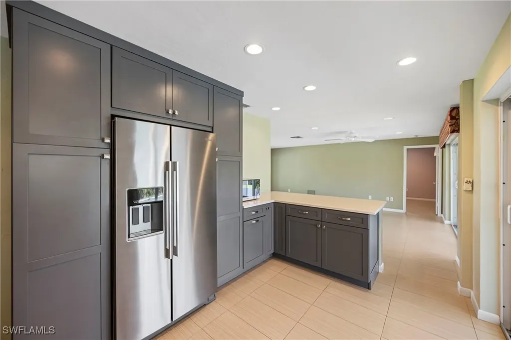 9757 Berkshire Street Naples FL 34109