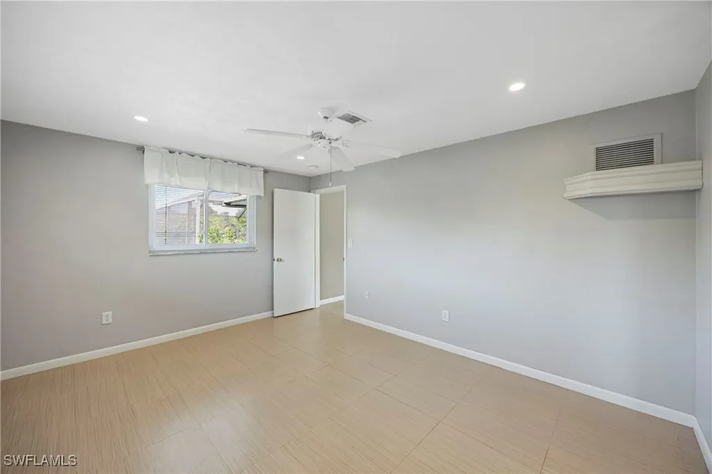 9757 Berkshire Street Naples FL 34109