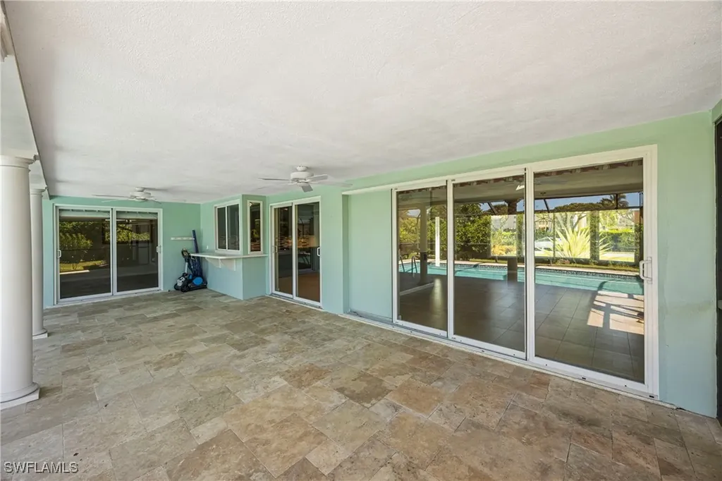 9757 Berkshire Street Naples FL 34109