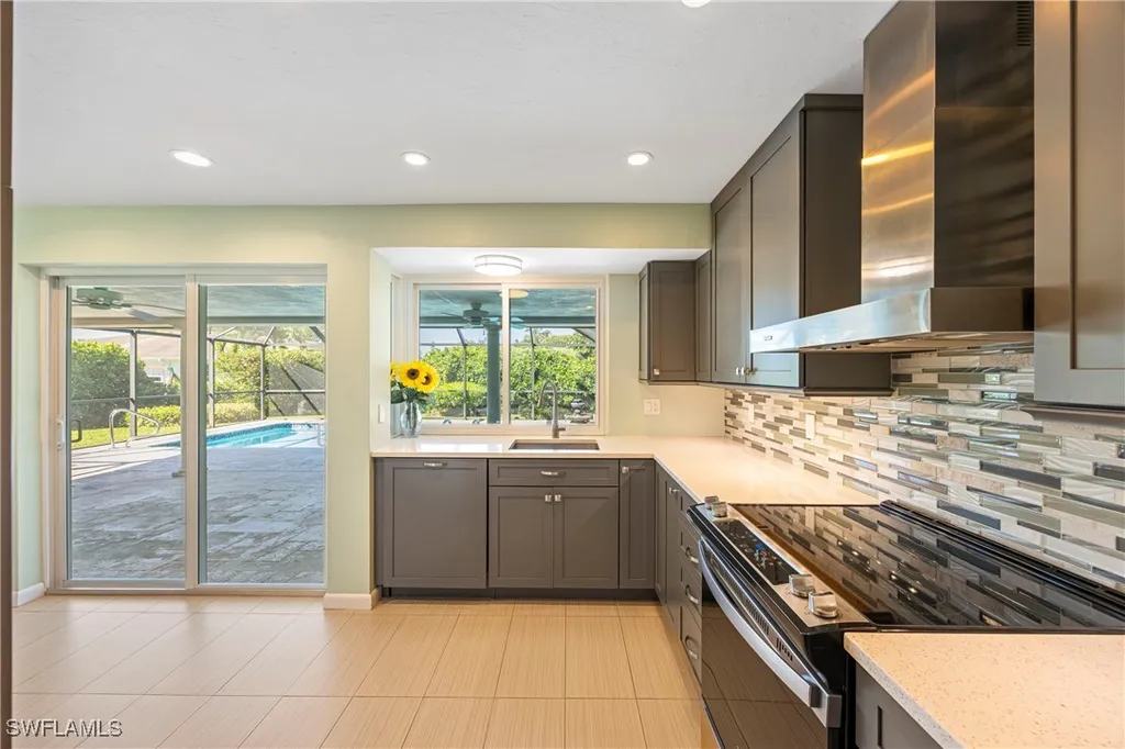 9757 Berkshire Street Naples FL 34109