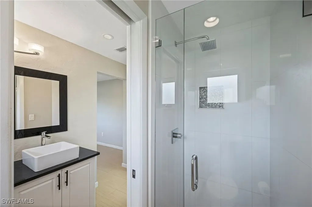 9757 Berkshire Street Naples FL 34109