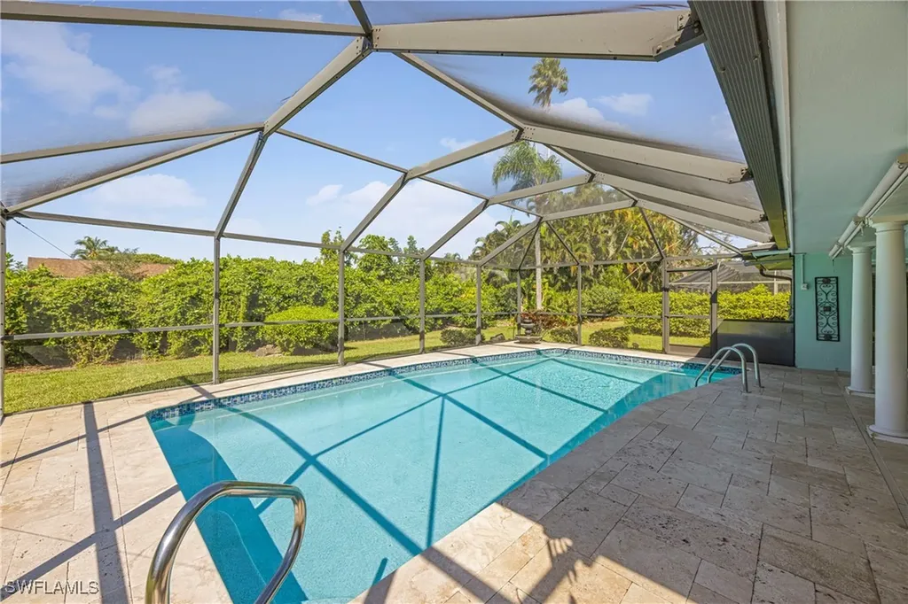 9757 Berkshire Street Naples FL 34109