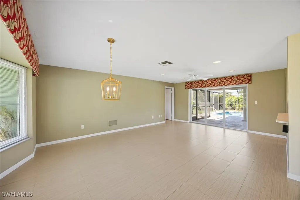 9757 Berkshire Street Naples FL 34109