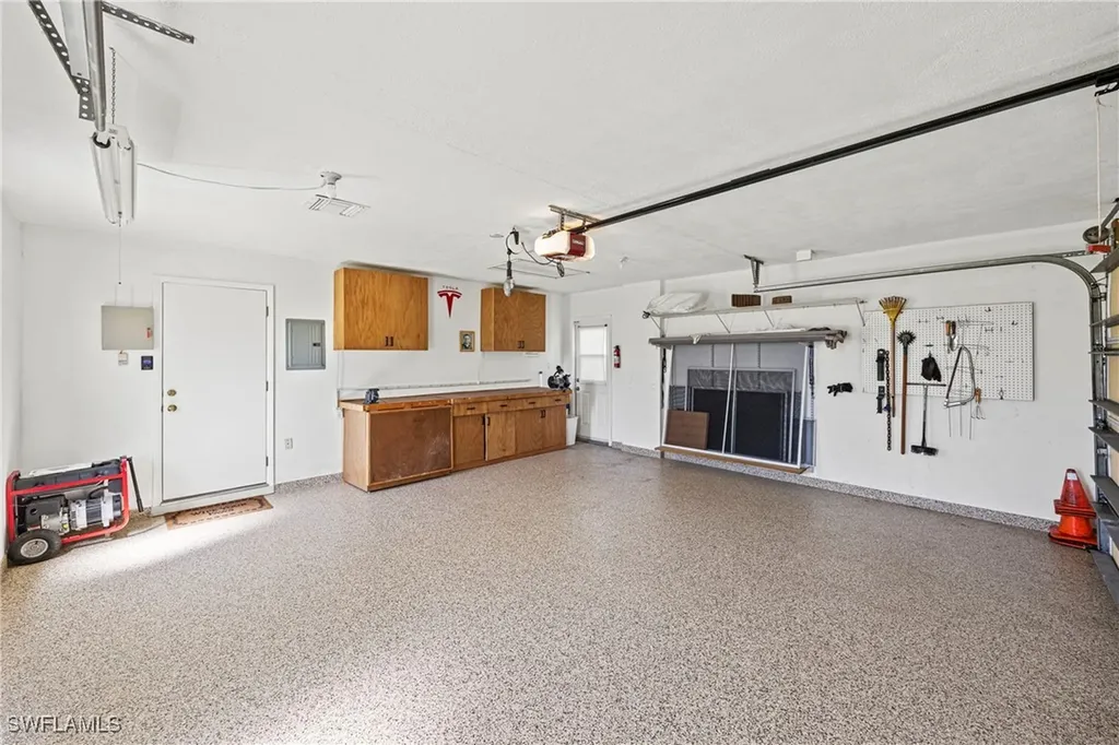 9757 Berkshire Street Naples FL 34109