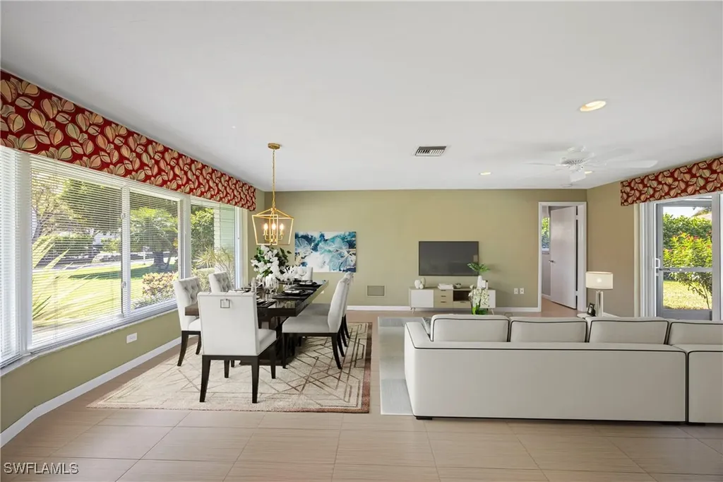 9757 Berkshire Street Naples FL 34109