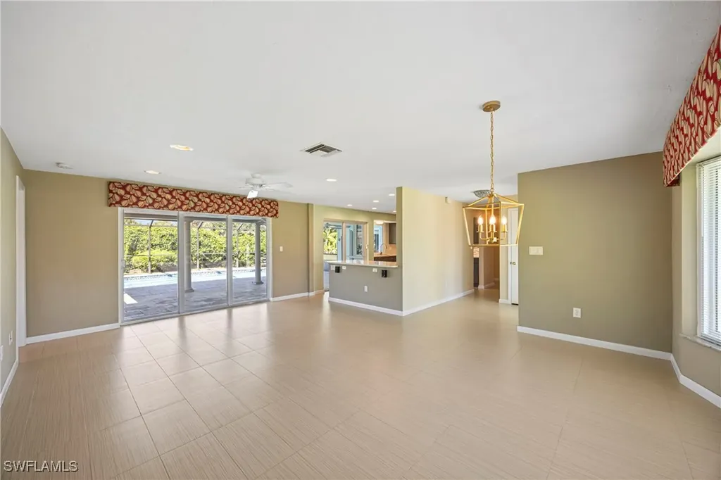 9757 Berkshire Street Naples FL 34109