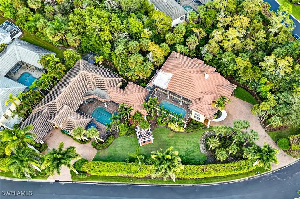 556 Eagle Creek Drive Naples FL 34113