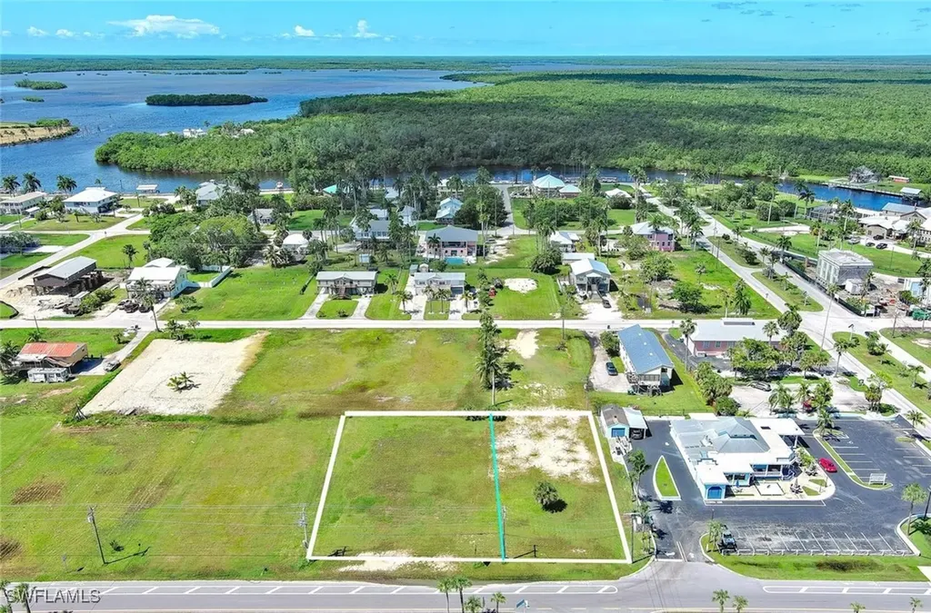 16 S. Copeland Avenue Everglades City FL 34139