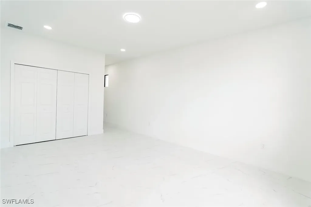 4209 25th Street SW Lehigh Acres FL 33976