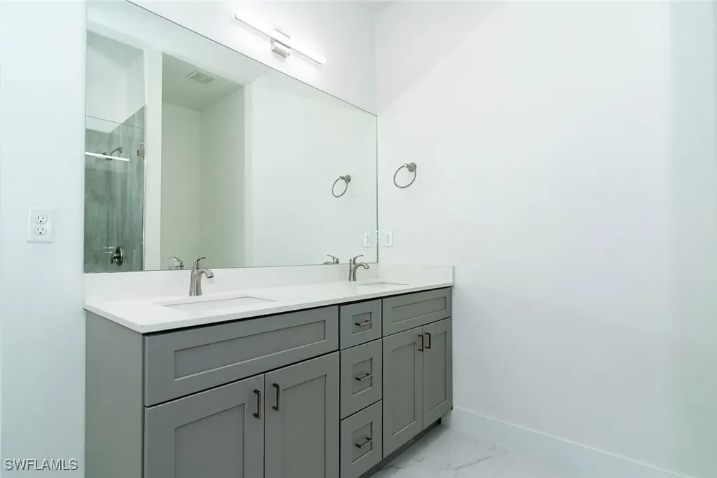 4209 25th Street SW Lehigh Acres FL 33976