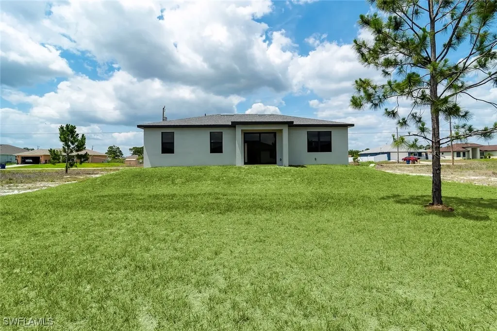 4209 25th Street SW Lehigh Acres FL 33976