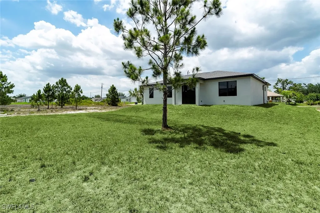 4209 25th Street SW Lehigh Acres FL 33976