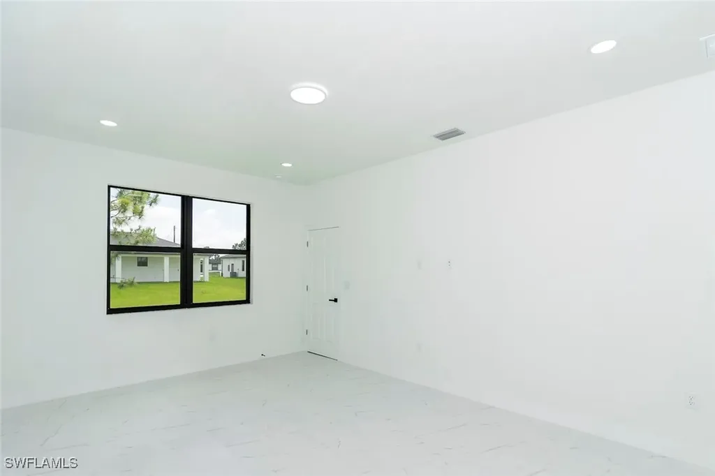 4209 25th Street SW Lehigh Acres FL 33976