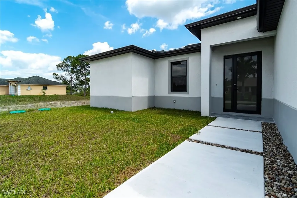 4209 25th Street SW Lehigh Acres FL 33976