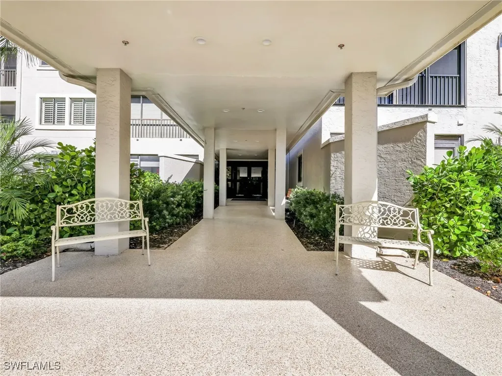 201 Arbor Lake Drive Naples FL 34110