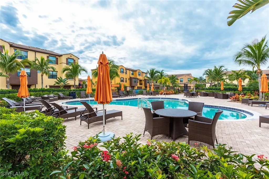 9082 Capistrano Street N Naples FL 34113