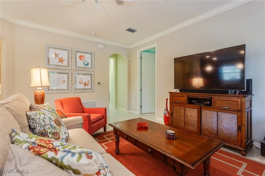 9082 Capistrano Street N Naples FL 34113
