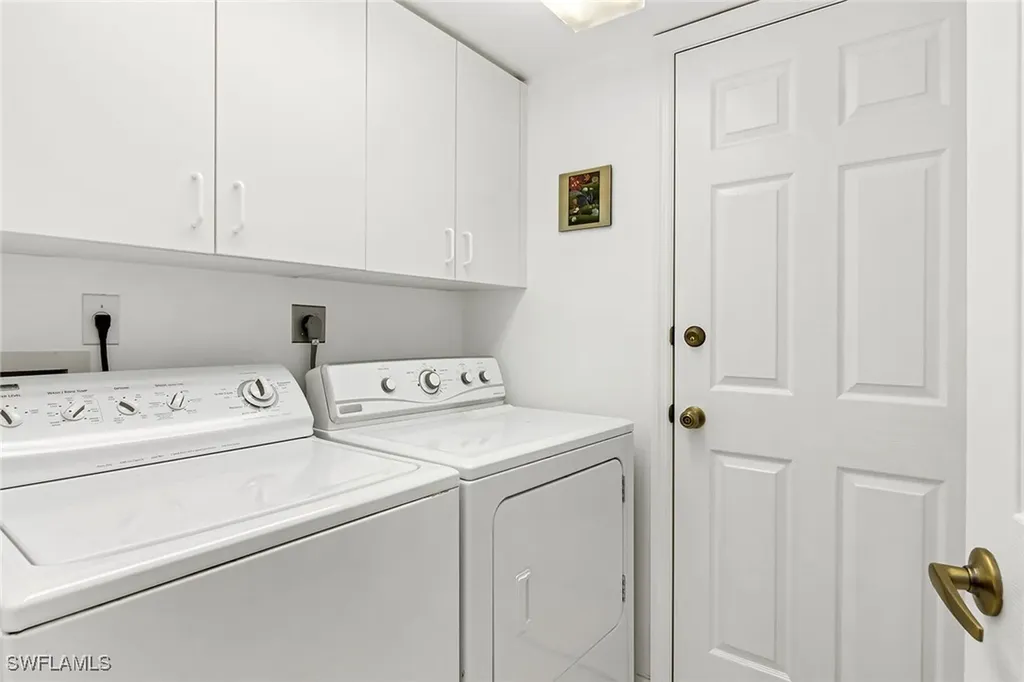 300 Horse Creek Drive Naples FL 34110