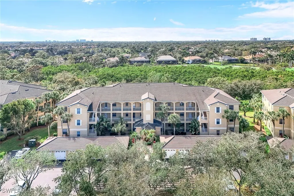 3461 Pointe Creek Court Bonita Springs FL 34134
