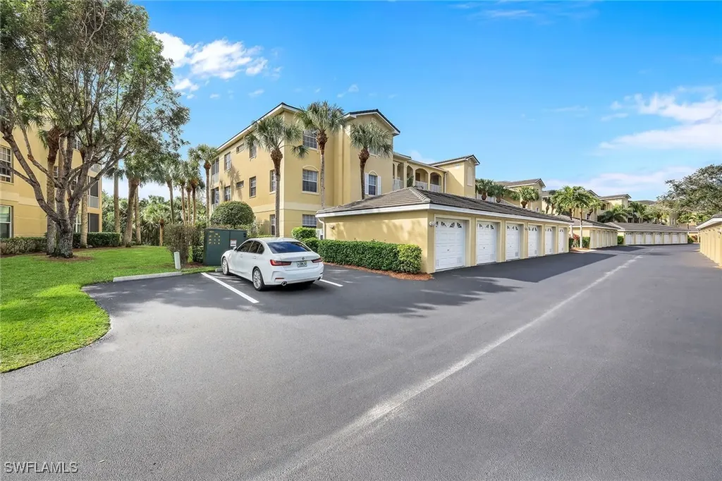 3461 Pointe Creek Court Bonita Springs FL 34134